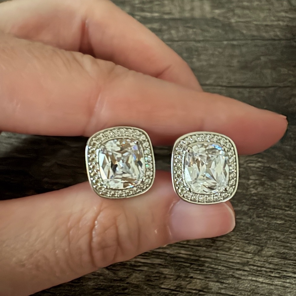 Judith Ripka Earrings - Picture 4 of 5